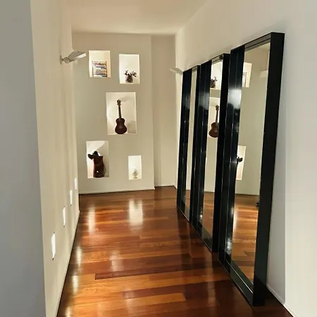 Spazio Castaldi - Porta Venezia Apartment *