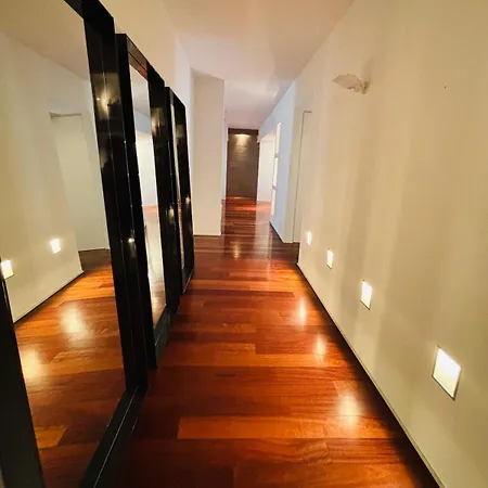 Spazio Castaldi - Porta Venezia Apartment *